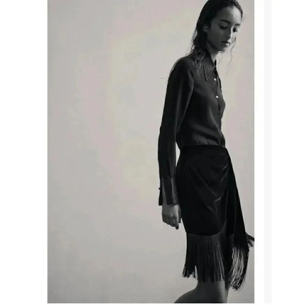 NWT Zara Women Black Fringed Velvet High Waist Ruched Front Detail Mini S #1140